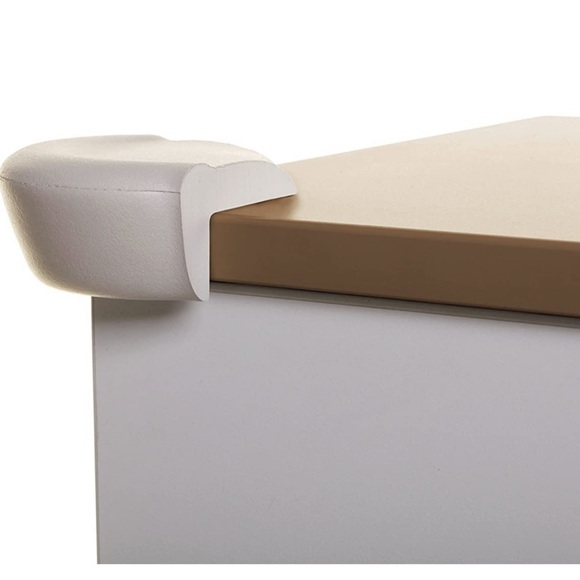 Bump-guard Corner Protectors 3 Pack Dreambaby Grey - Picture 2 of 12